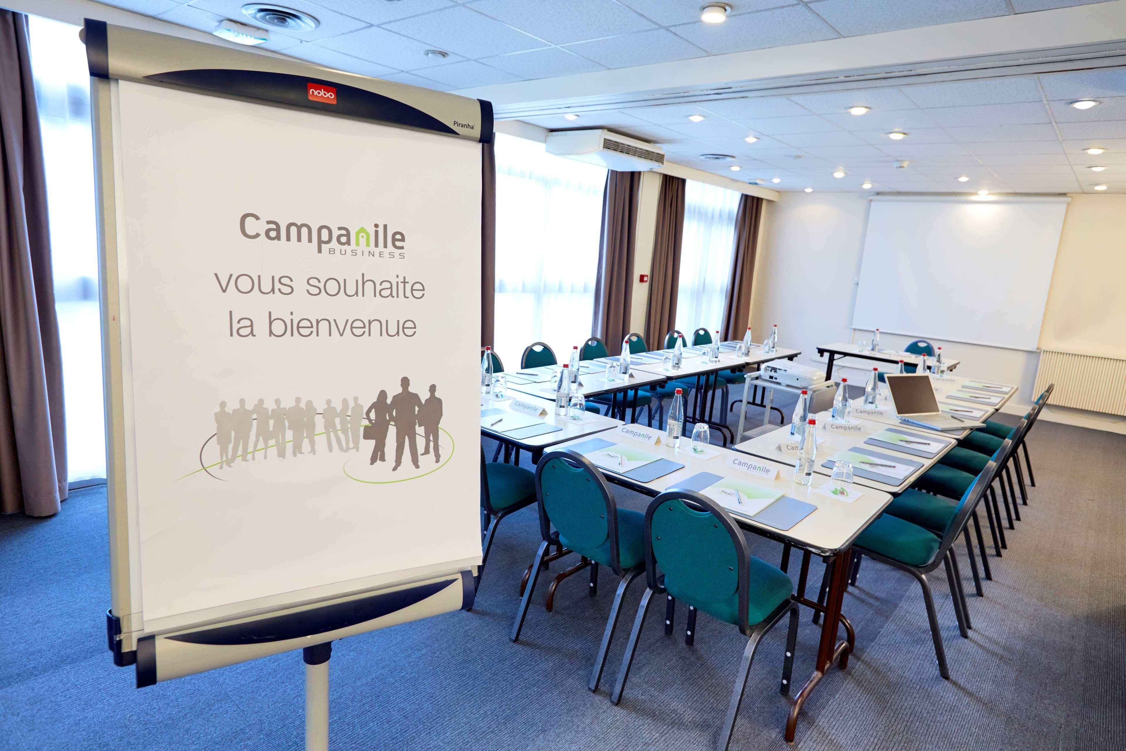 Campanile Lille - Seclin Hotell Eksteriør bilde